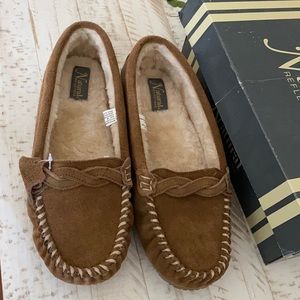 Cabela’s Natural Refections Slippers  Size 10